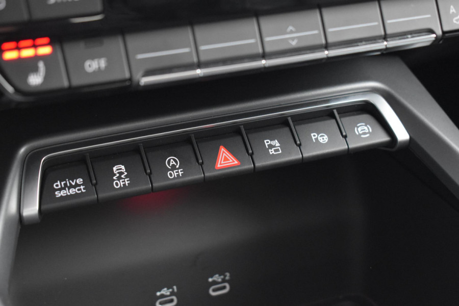 Audi A3 Sportback 35 TFSI 3x S-line Pano HUD Sonos Lane Camera Leder