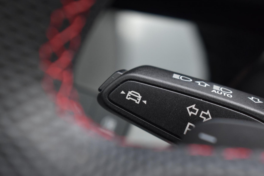 Audi A3 Sportback 35 TFSI 3x S-line Pano HUD Sonos Lane Camera Leder