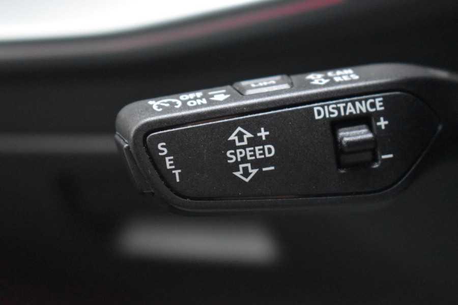 Audi A3 Sportback 35 TFSI 3x S-line Pano HUD Sonos Lane Camera Leder