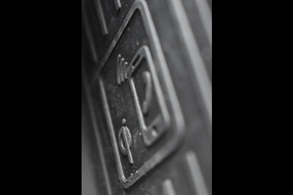 Audi A3 Sportback 35 TFSI 3x S-line Pano HUD Sonos Lane Camera Leder