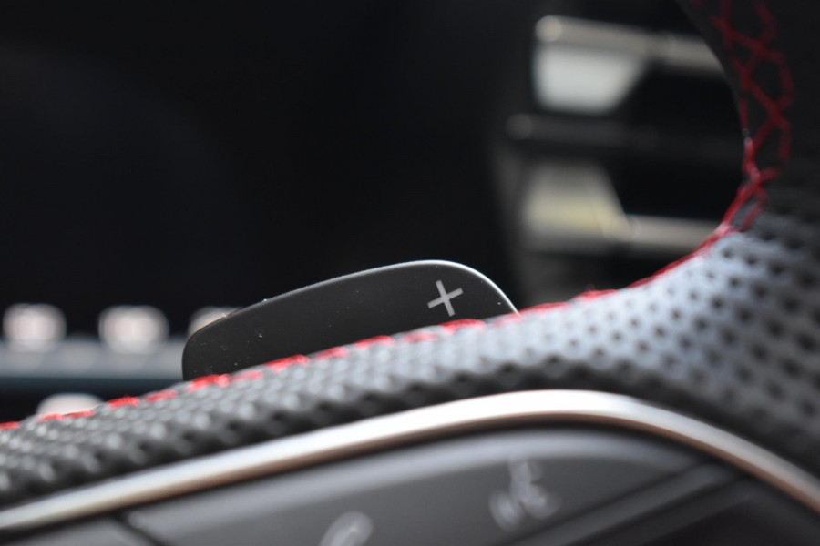 Audi A3 Sportback 35 TFSI 3x S-line Pano HUD Sonos Lane Camera Leder