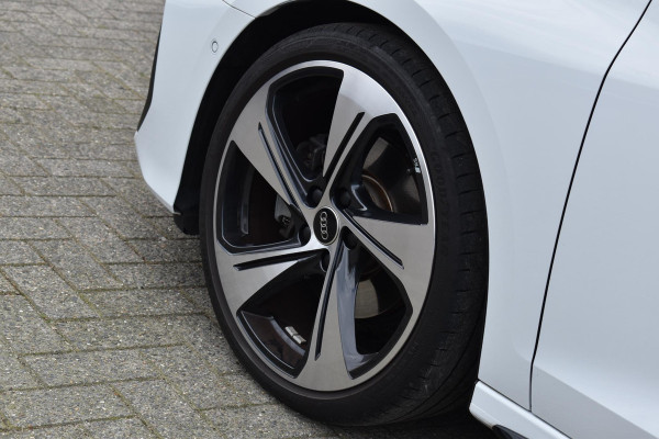 Audi A3 Sportback 35 TFSI 3x S-line Pano HUD Sonos Lane Camera Leder