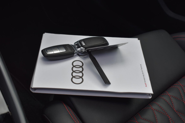 Audi A3 Sportback 35 TFSI 3x S-line Pano HUD Sonos Lane Camera Leder