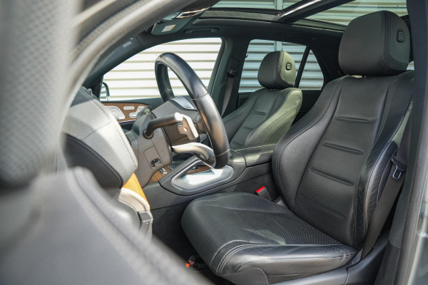 Mercedes-Benz GLE 450 4MATIC Premium Plus AMG Luchtvering Pano Treeplanken Navi Burmeister 22”