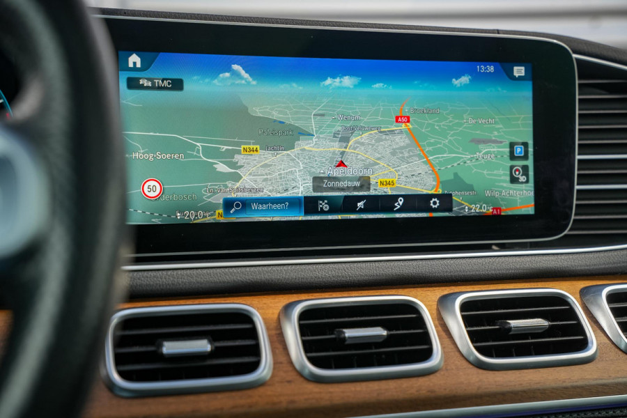 Mercedes-Benz GLE 450 4MATIC Premium Plus AMG Luchtvering Pano Treeplanken Navi Burmeister 22”