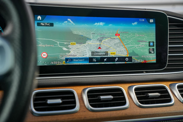 Mercedes-Benz GLE 450 4MATIC Premium Plus AMG Luchtvering Pano Treeplanken Navi Burmeister 22”