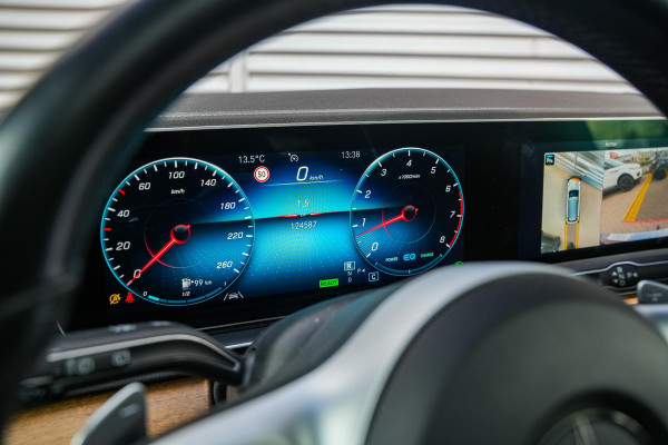 Mercedes-Benz GLE 450 4MATIC Premium Plus AMG Luchtvering Pano Treeplanken Navi Burmeister 22”
