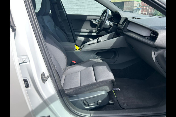 Polestar 2 Long Range Dual Motor 78kWh SOH 91% Panoramadak Adap.Cruise 360°Camera Harman&Kardon® Navi Ecc Apple Carplay Android Auto Pdc La Stoel+Stuurverwarming Lmv 19" Achterbankverwarming Keyless DAB Rijstrooksensor Dealeronderhouden 1e Eigenaar