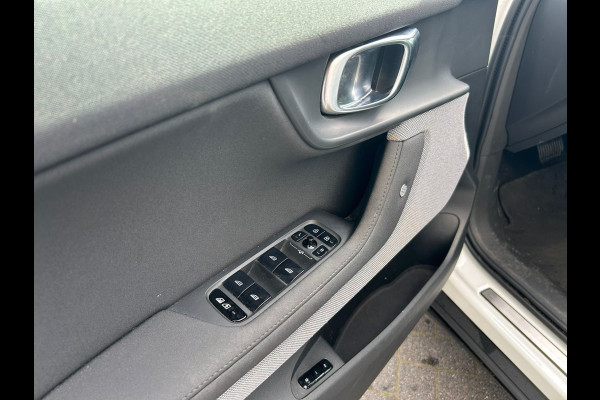 Polestar 2 Long Range Dual Motor 78kWh SOH 91% Panoramadak Adap.Cruise 360°Camera Harman&Kardon® Navi Ecc Apple Carplay Android Auto Pdc La Stoel+Stuurverwarming Lmv 19" Achterbankverwarming Keyless DAB Rijstrooksensor Dealeronderhouden 1e Eigenaar