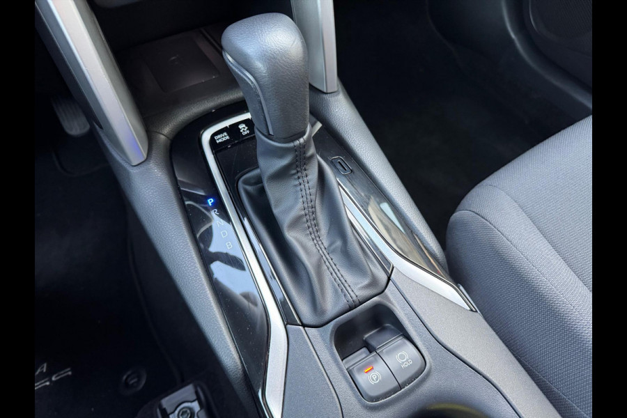 Toyota Corolla Cross 1.8 Hybrid Style | Dynamic, Elektrische achterklep, 18 inch, Keyless, Privacy glass