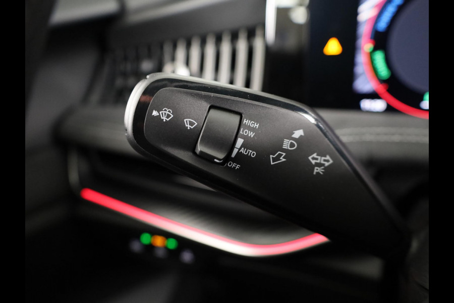 Škoda Superb Sportline Business PHEV 1.5 TSI 204 pk 6 versn. DSG | Travel Assist Plus Sportline | Trekhaak wegklapbaar | Winterpakket | Lichtmetalen velgen 19 inch Torcular