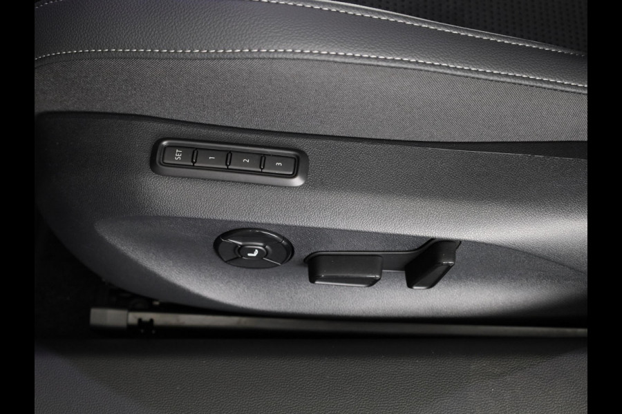 Škoda Superb Sportline Business PHEV 1.5 TSI 204 pk 6 versn. DSG | Travel Assist Plus Sportline | Trekhaak wegklapbaar | Winterpakket | Lichtmetalen velgen 19 inch Torcular