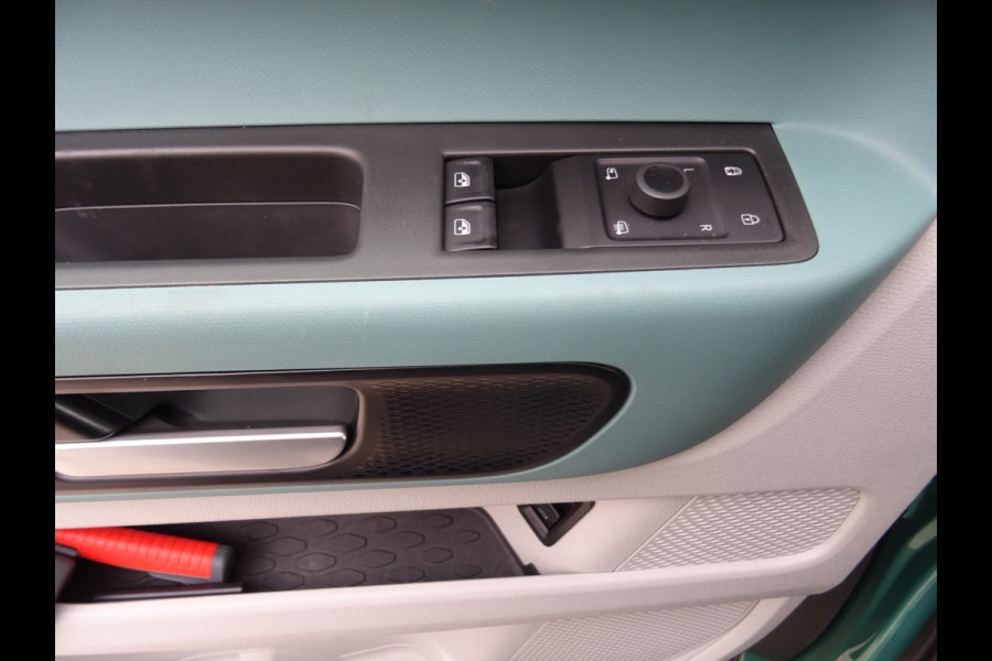 Volkswagen ID. Buzz Pro 77kWh * IQ LIGHT * MASSAGE * TREKHAAK !!