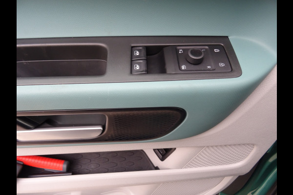 Volkswagen ID. Buzz Pro 77kWh * IQ LIGHT * MASSAGE * TREKHAAK !!