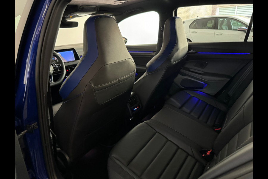Volkswagen Golf 2.0 TSI R 4M Performance Pano|HuD|Memor|Akra