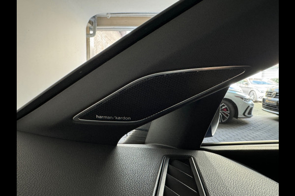 Volkswagen Golf 2.0 TSI R 4M Performance Pano|HuD|Memor|Akra