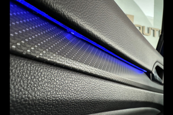 Volkswagen Golf 2.0 TSI R 4M Performance Pano|HuD|Memor|Akra