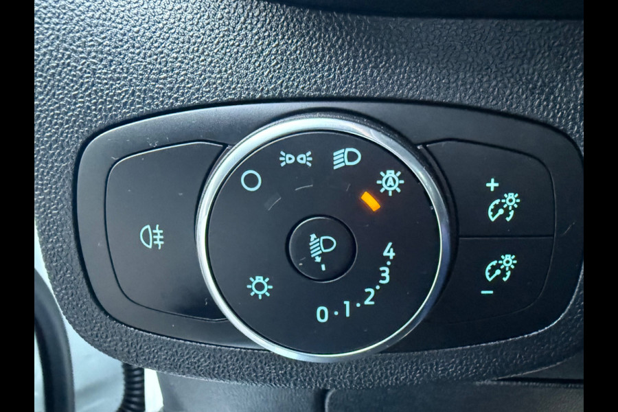 Ford Fiesta 1.0 EcoBoost 125 pk Hybrid Titanium, achteruitrijcamera, airco, NL auto met nap