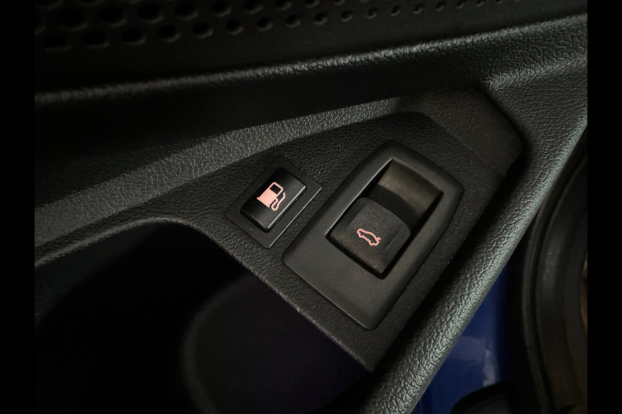 BMW 3-serie 330e High Executive M Sport Pano|HuD|Memory|VOL