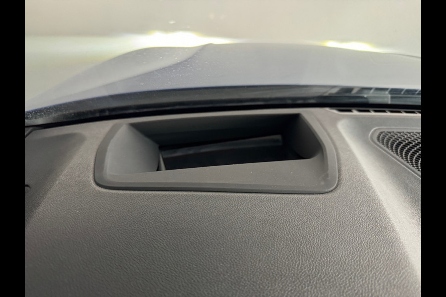 BMW 3-serie 330e High Executive M Sport Pano|HuD|Memory|VOL