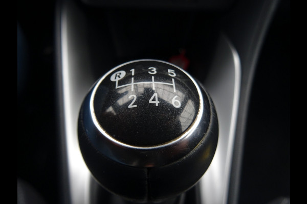 Toyota Yaris 1.5 VVT-i Business Plus * CARPLAY * DEALER ONDERH. !!