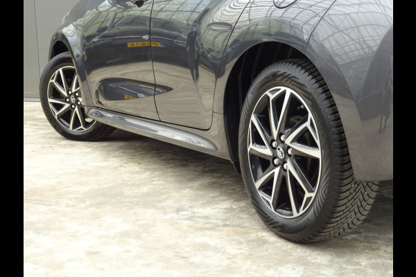 Toyota Yaris 1.5 VVT-i Business Plus * CARPLAY * DEALER ONDERH. !!