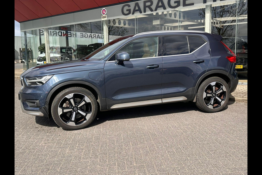 Volvo XC40 1.5 T5 Recharge R-Design | Full Options | Pano | Leder | H&K | Adaptive CC | Stoelverwarming V+A | Lage km-stand! |