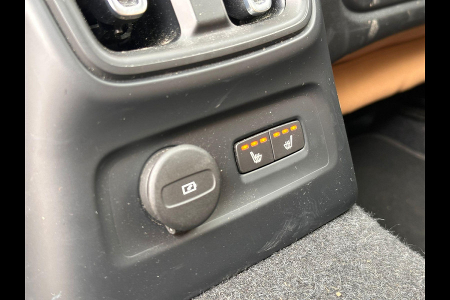 Volvo XC40 1.5 T5 Recharge R-Design | Full Options | Pano | Leder | H&K | Adaptive CC | Stoelverwarming V+A | Lage km-stand! |
