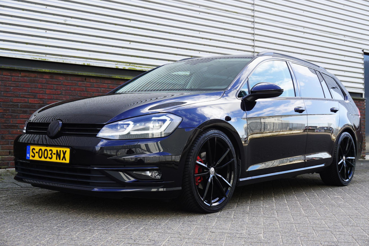 Volkswagen Golf 1.0 TSI 110PK Highline/19 Inch/Liefhebbersauto!!/ Moet gezien worden!!