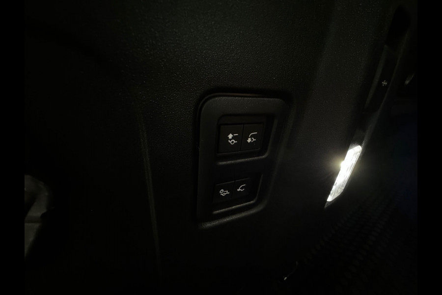 Land Rover Defender 110 2.0 P300e 110 X-Dynamic HSE URBAN|HUD