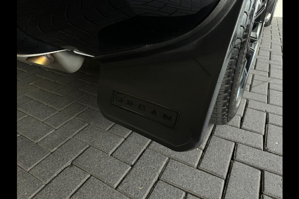 Land Rover Defender 110 2.0 P300e 110 X-Dynamic HSE URBAN|HUD