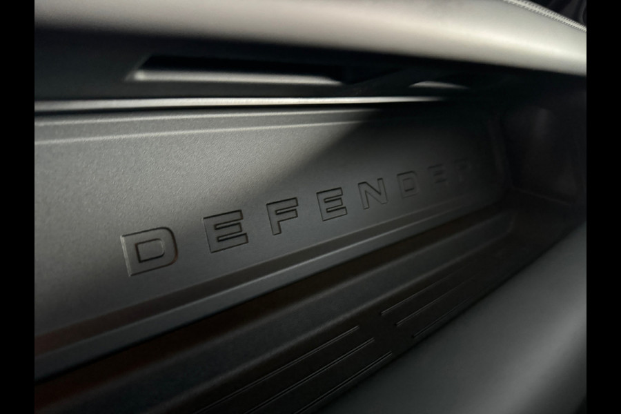 Land Rover Defender 110 2.0 P300e 110 X-Dynamic HSE URBAN|HUD