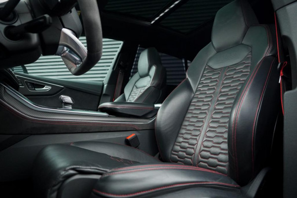 Audi RSQ8 4.0 TFSI Q8 quattro / NL Auto / Pano / Keramisch / Performance / Stoelklima