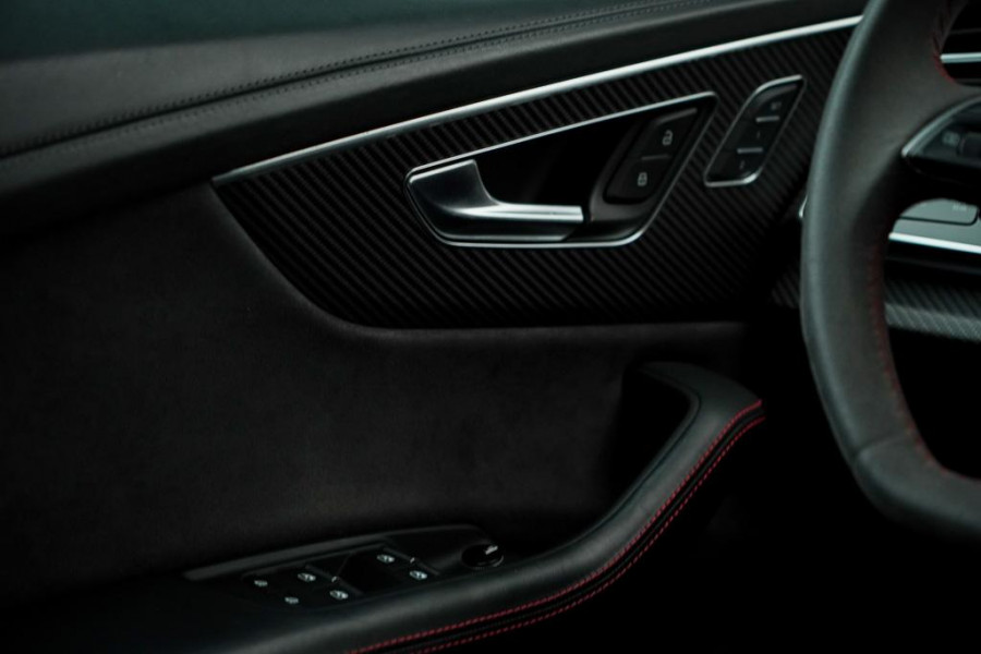 Audi RSQ8 4.0 TFSI Q8 quattro / NL Auto / Pano / Keramisch / Performance / Stoelklima