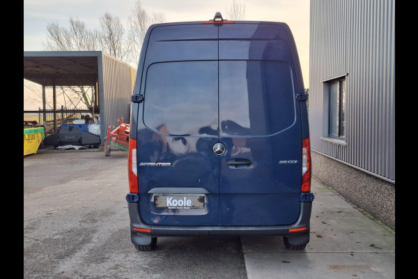 Mercedes-Benz Sprinter 311 2.2 CDI L2H2 / AIRCO / CAMERA / 3 ZITS / DEALER ONDERHOUDEN / NAVI