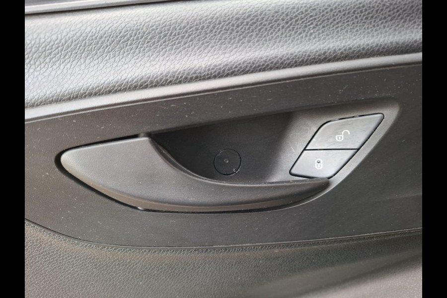 Mercedes-Benz Sprinter 311 2.2 CDI L2H2 / AIRCO / CAMERA / 3 ZITS / DEALER ONDERHOUDEN / NAVI