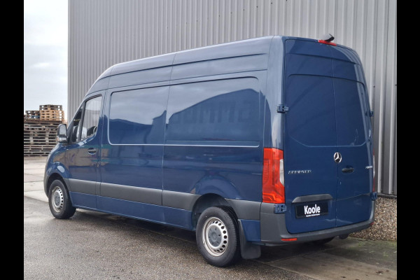 Mercedes-Benz Sprinter 311 2.2 CDI L2H2 Functional / AIRCO / CAMERA / 3 ZITS / DEALER ONDERHOUDEN / NAVI
