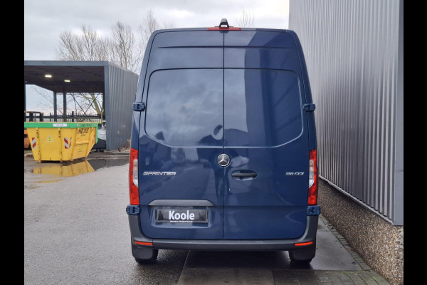 Mercedes-Benz Sprinter 311 2.2 CDI L2H2 Functional / AIRCO / CAMERA / 3 ZITS / DEALER ONDERHOUDEN / NAVI