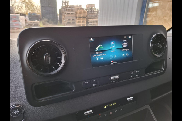 Mercedes-Benz Sprinter 311 2.2 CDI L2H2 Functional / AIRCO / CAMERA / 3 ZITS / DEALER ONDERHOUDEN / NAVI
