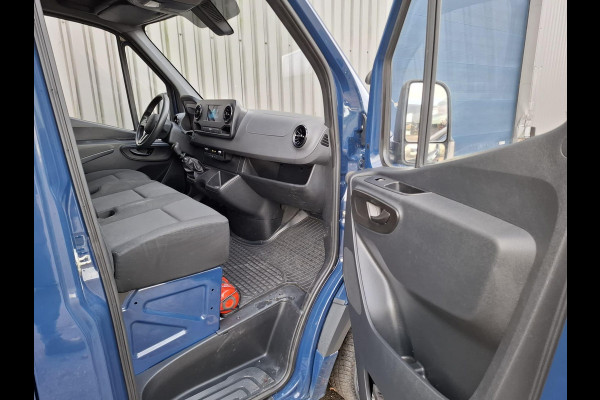 Mercedes-Benz Sprinter 311 2.2 CDI L2H2 Functional / AIRCO / CAMERA / 3 ZITS / DEALER ONDERHOUDEN / NAVI