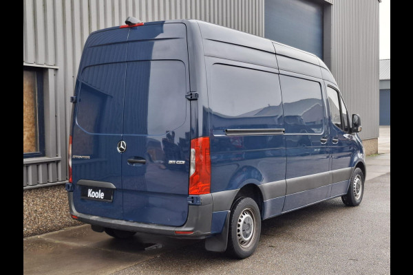 Mercedes-Benz Sprinter 311 2.2 CDI L2H2 / AIRCO / CAMERA / 3 ZITS / DEALER ONDERHOUDEN / NAVI