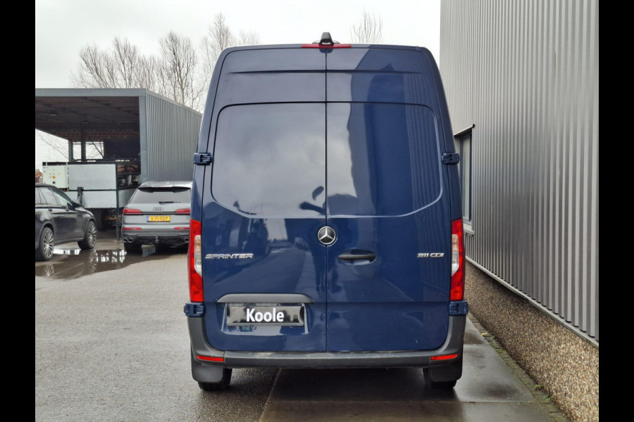 Mercedes-Benz Sprinter 311 2.2 CDI L2H2 / AIRCO / CAMERA / 3 ZITS / DEALER ONDERHOUDEN / NAVI