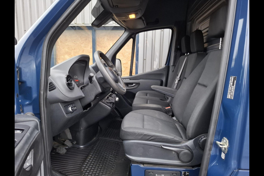 Mercedes-Benz Sprinter 311 2.2 CDI L2H2 / AIRCO / CAMERA / 3 ZITS / DEALER ONDERHOUDEN / NAVI