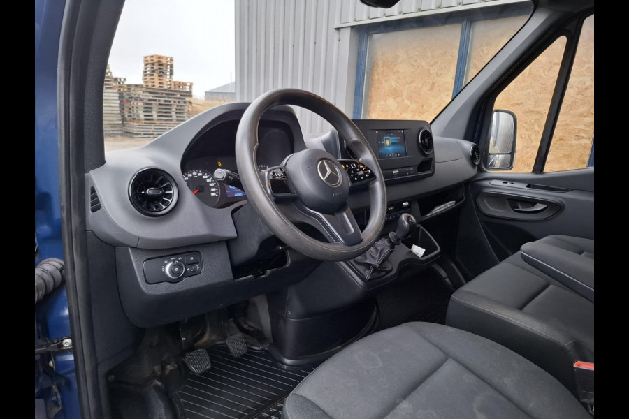 Mercedes-Benz Sprinter 311 2.2 CDI L2H2 / AIRCO / CAMERA / 3 ZITS / DEALER ONDERHOUDEN / NAVI
