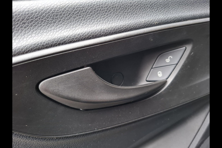 Mercedes-Benz Sprinter 311 2.2 CDI L2H2 / AIRCO / CAMERA / 3 ZITS / DEALER ONDERHOUDEN / NAVI