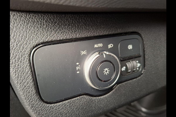 Mercedes-Benz Sprinter 311 2.2 CDI L2H2 / AIRCO / CAMERA / 3 ZITS / DEALER ONDERHOUDEN / NAVI