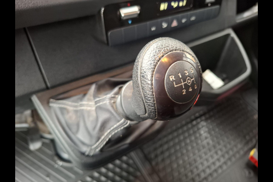 Mercedes-Benz Sprinter 311 2.2 CDI L2H2 / AIRCO / CAMERA / 3 ZITS / DEALER ONDERHOUDEN / NAVI