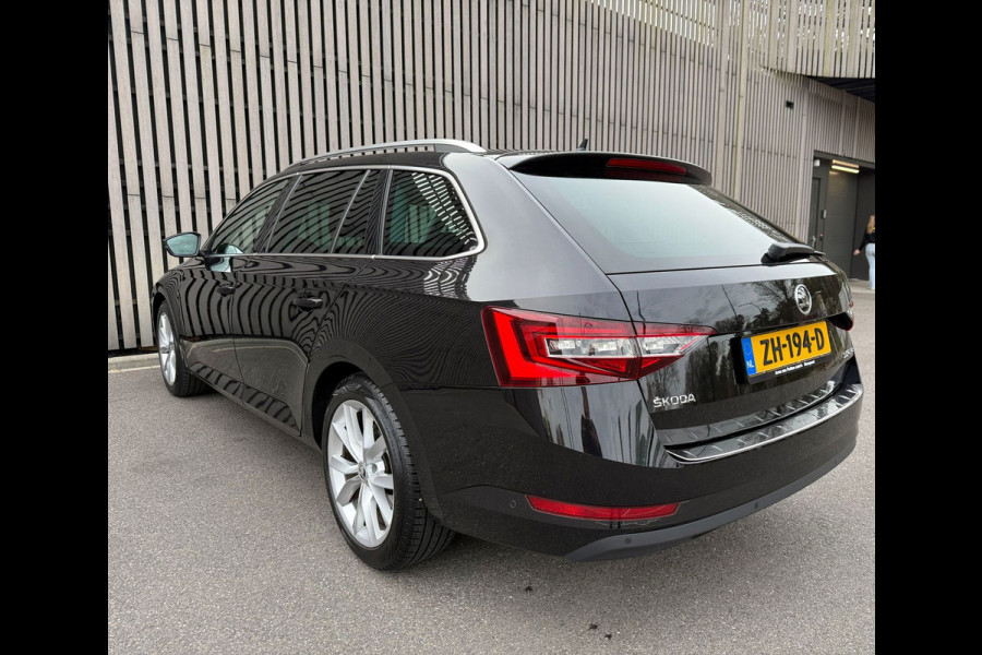 Škoda Superb Combi 1.4 TSI Automaat /Panodak /Camera / Led/ Cruise
