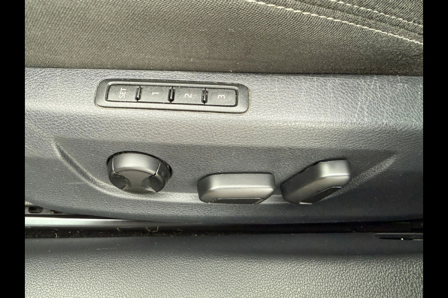 Škoda Superb Combi 1.4 TSI Automaat /Panodak /Camera / Led/ Cruise