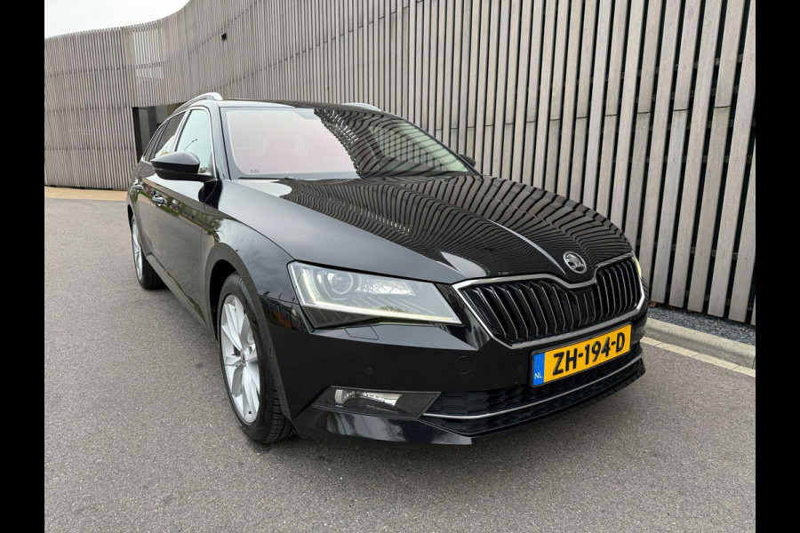 Škoda Superb Combi 1.4 TSI Automaat /Panodak /Camera / Led/ Cruise